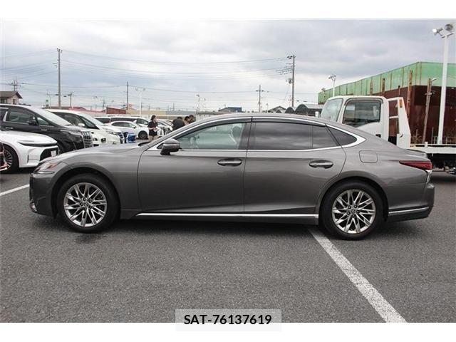 Lexus LS 2018-08 8354848-10
