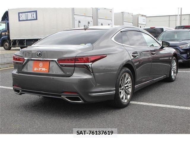 Lexus LS 2018-08 8354848-13