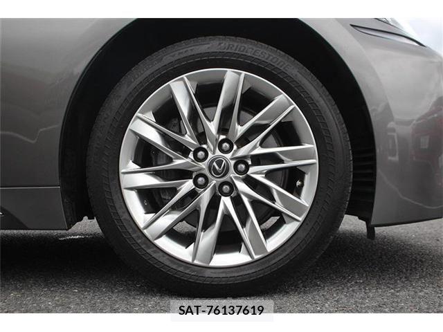 Lexus LS 2018-08 8354848-15