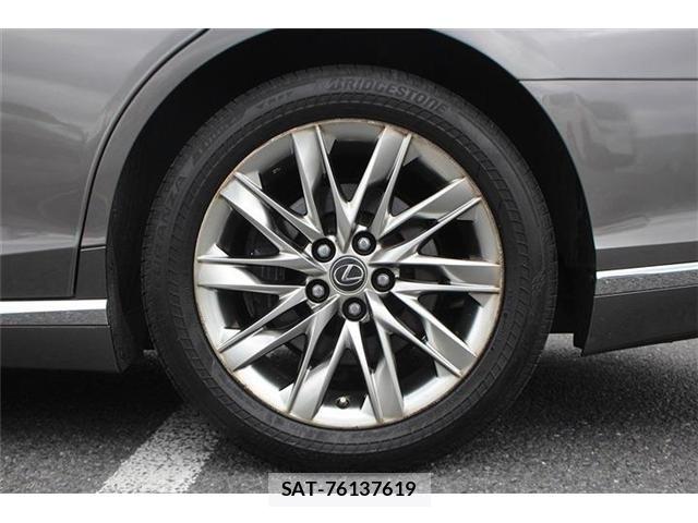 Lexus LS 2018-08 8354848-17