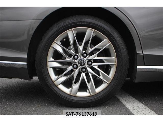 Lexus LS 2018-08 8354848-18