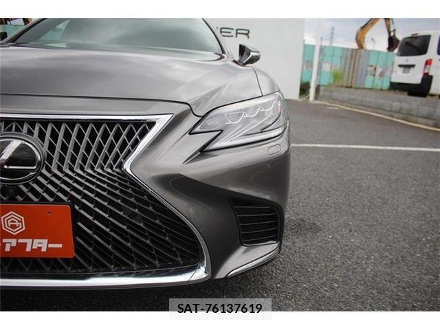 Lexus LS 2018-08 8354848-23