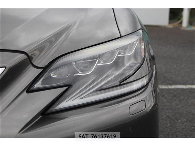 Lexus LS 2018-08 8354848-24