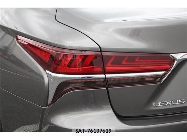 Lexus LS 2018-08 8354848-25