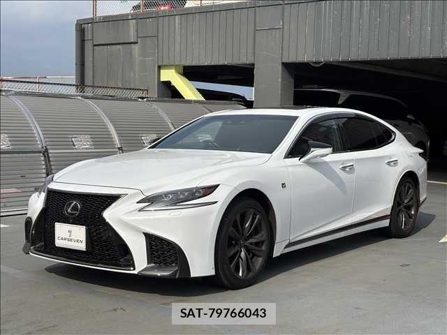Lexus LS 2019-03 8366738-0