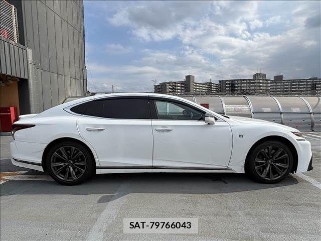 Lexus LS 2019-03 8366738-27