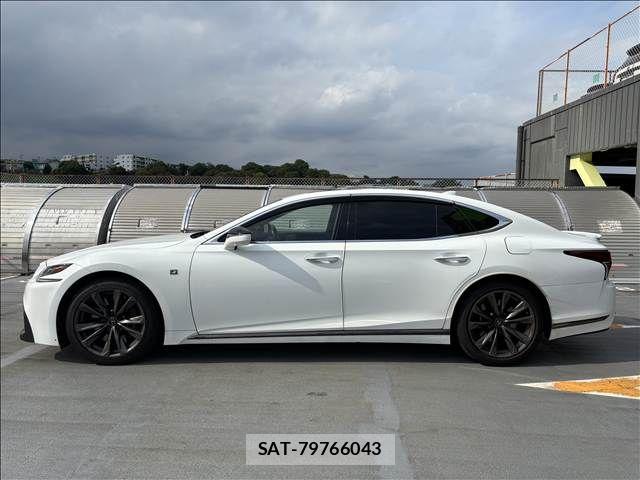 Lexus LS 2019-03 8366738-2