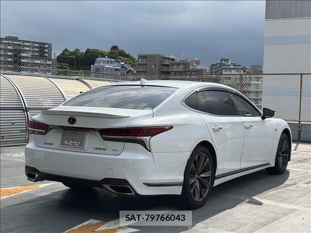 Lexus LS 2019-03 8366738-3