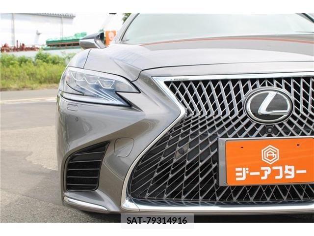 Lexus LS 2019-10 8366739-17