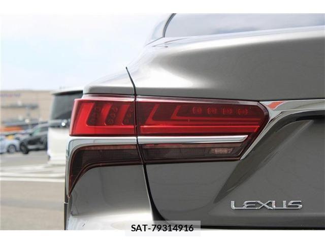 Lexus LS 2019-10 8366739-22