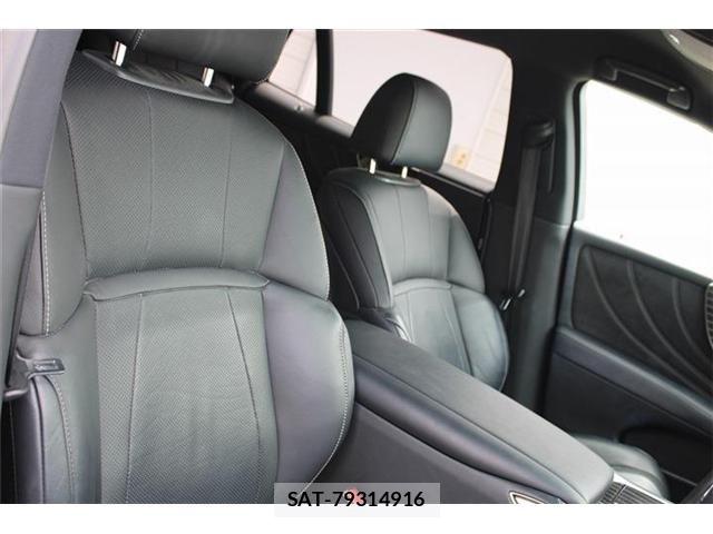 Lexus LS 2019-10 8366739-26