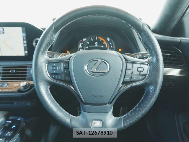 Lexus LS 2022-07 8366740-13