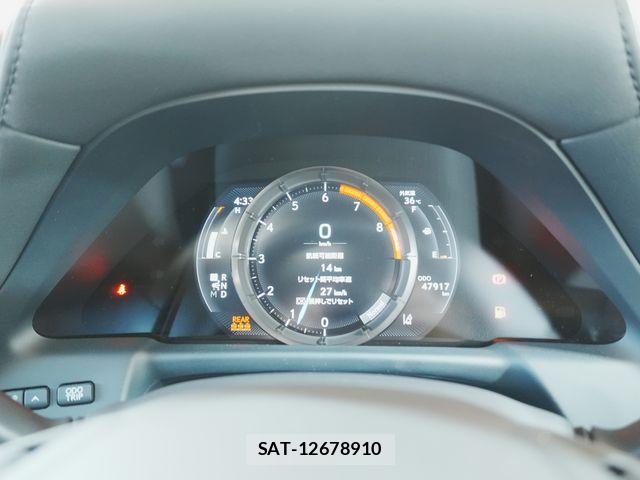 Lexus LS 2022-07 8366740-16