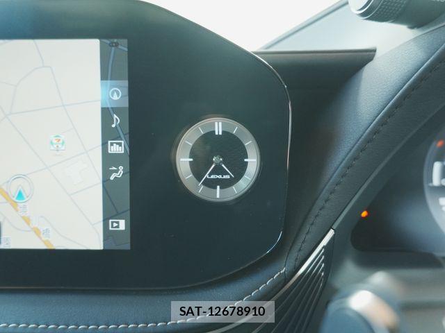 Lexus LS 2022-07 8366740-19