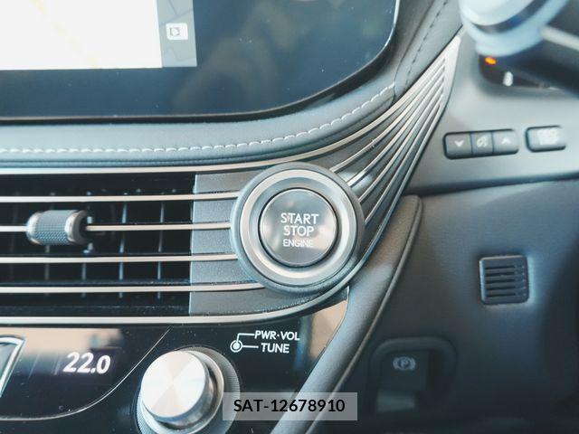 Lexus LS 2022-07 8366740-20