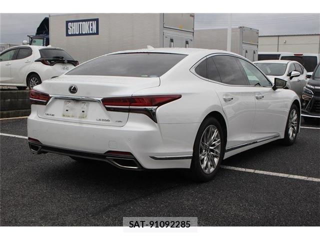 Lexus LS 2020-03 8413292-14