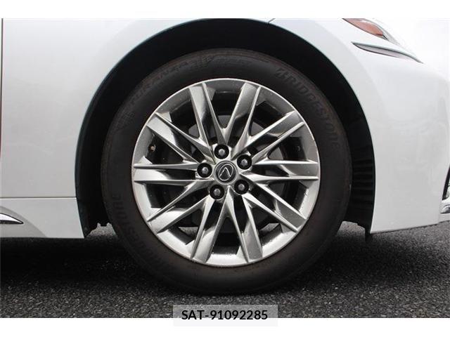 Lexus LS 2020-03 8413292-16