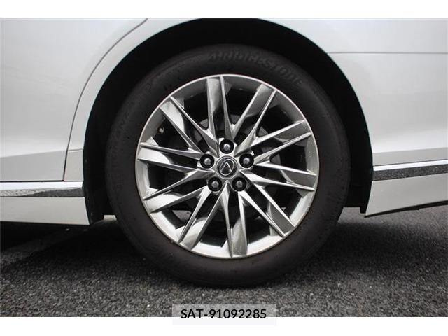 Lexus LS 2020-03 8413292-18