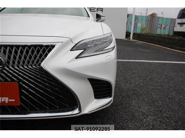 Lexus LS 2020-03 8413292-24