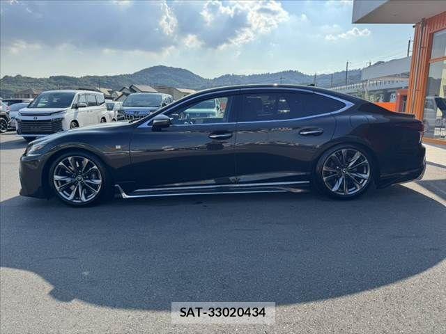 Lexus LS 2018-06 8562449-11