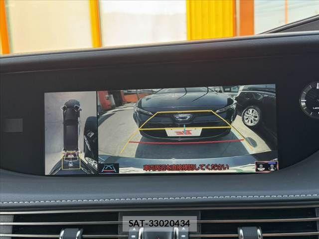 Lexus LS 2018-06 8562449-21