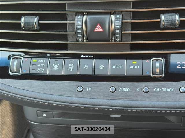 Lexus LS 2018-06 8562449-22