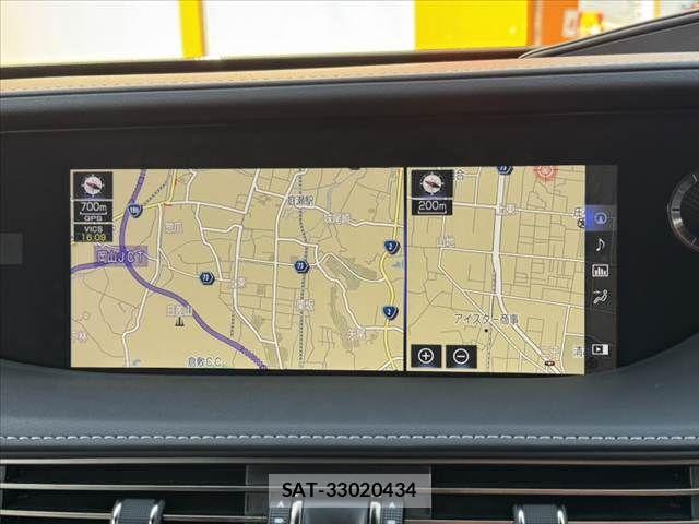 Lexus LS 2018-06 8562449-2