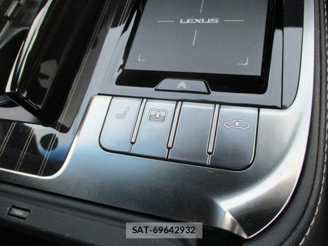 Lexus LS 2019-09 8829963-21