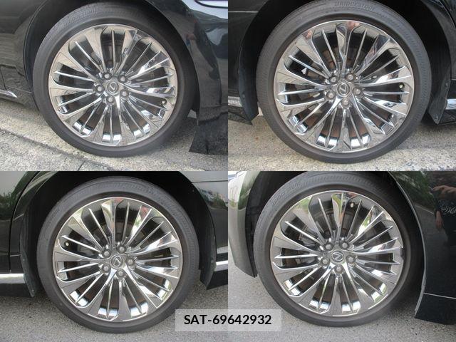 Lexus LS 2019-09 8829963-7