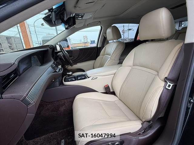 Lexus LS 2019-01 8849579-14