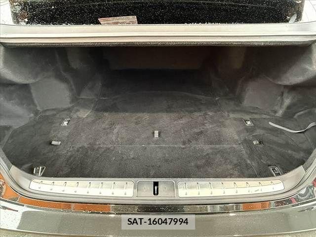 Lexus LS 2019-01 8849579-19