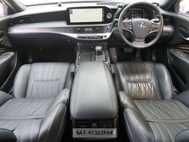Lexus LS 2022-03 915913-9