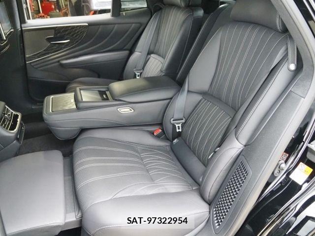 Lexus LS 2022-03 915913-13