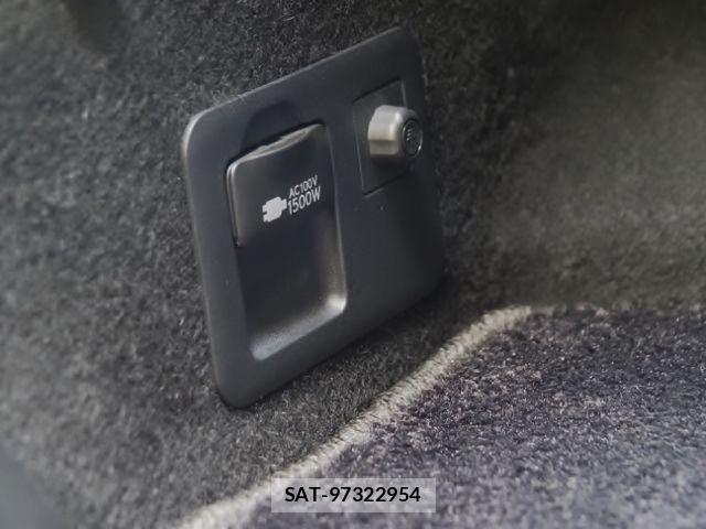 Lexus LS 2022-03 915913-19