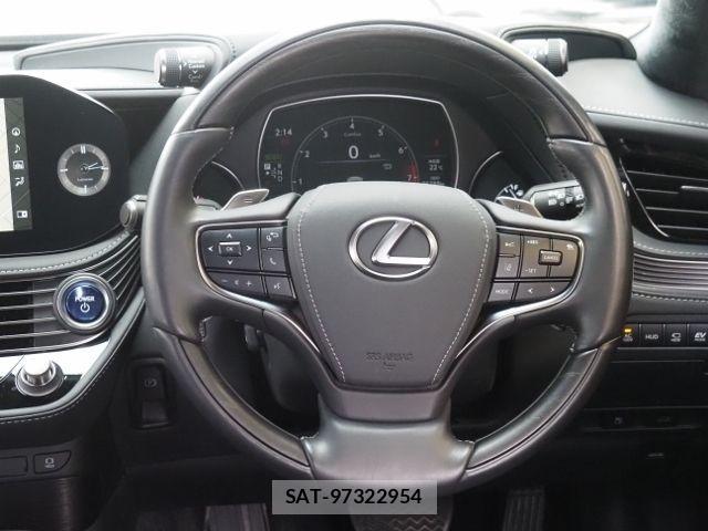 Lexus LS 2022-03 915913-20