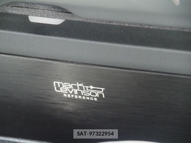 Lexus LS 2022-03 915913-21