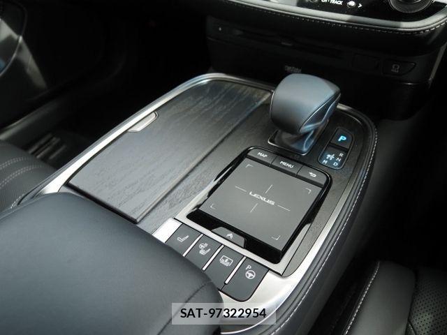 Lexus LS 2022-03 915913-28