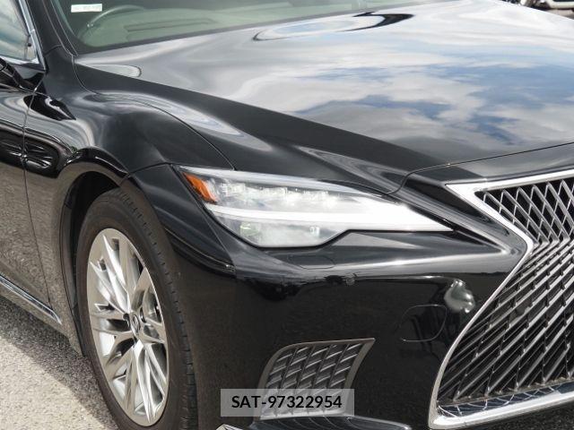 Lexus LS 2022-03 915913-7