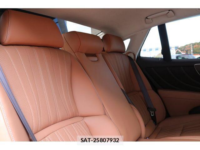 Lexus LS 2017-12 1826160-15