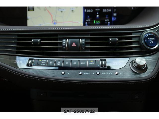 Lexus LS 2017-12 1826160-22