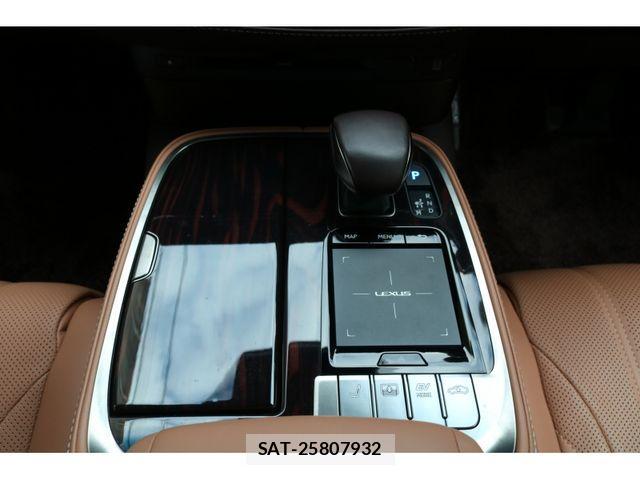Lexus LS 2017-12 1826160-23