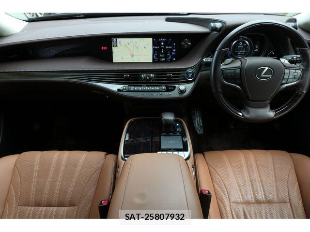 Lexus LS 2017-12 1826160-2