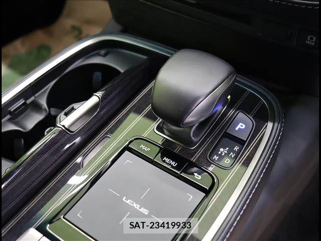 Lexus LS 2017-11 2486743-11
