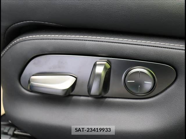 Lexus LS 2017-11 2486743-28