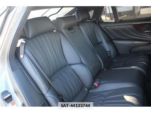 Lexus LS 2018-01 2962943-18
