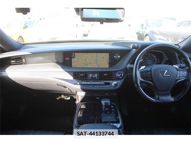 Lexus LS 2018-01 2962943-19