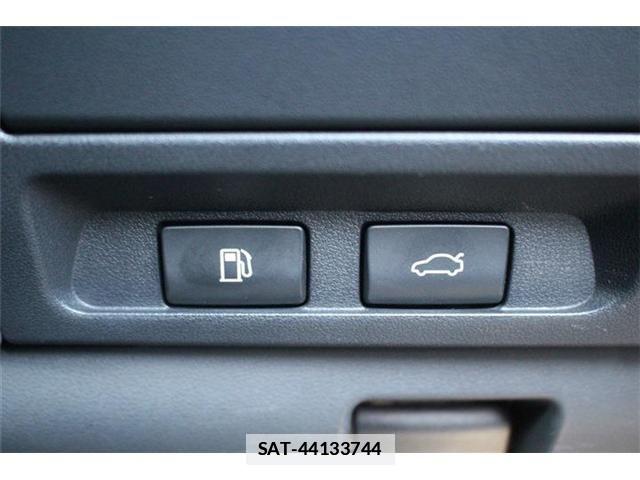Lexus LS 2018-01 2962943-24