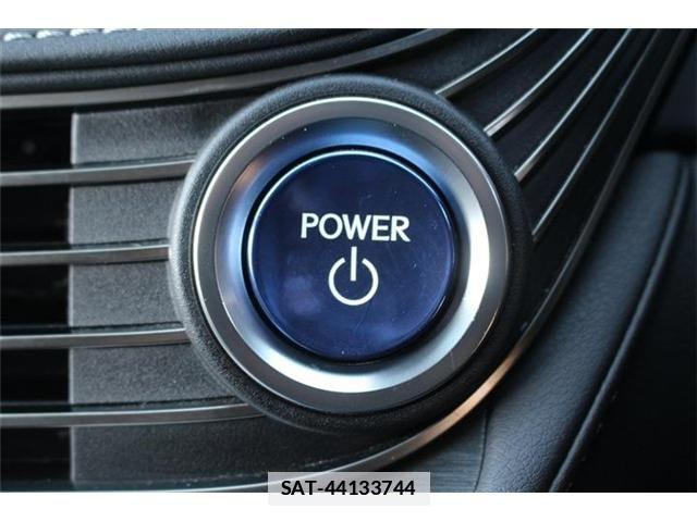Lexus LS 2018-01 2962943-4