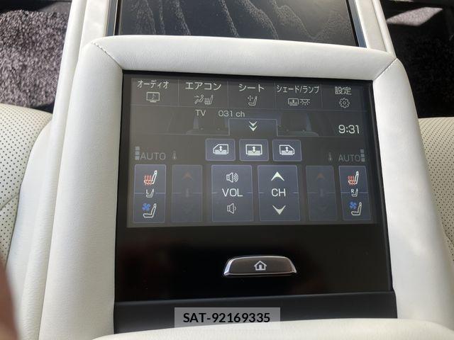Lexus LS 2022-07 3377910-22
