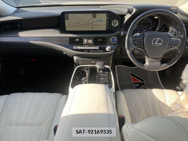 Lexus LS 2022-07 3377910-8